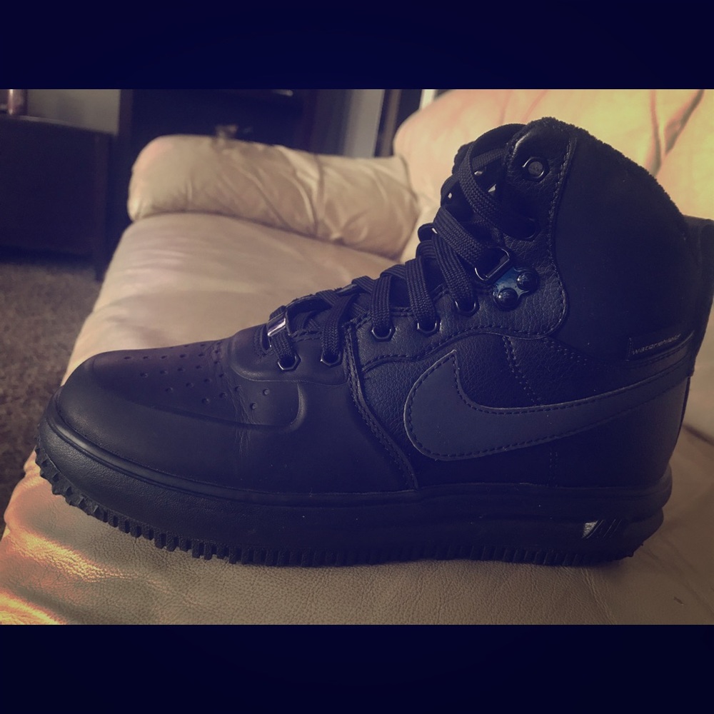 Nike Air Lunar Force 1